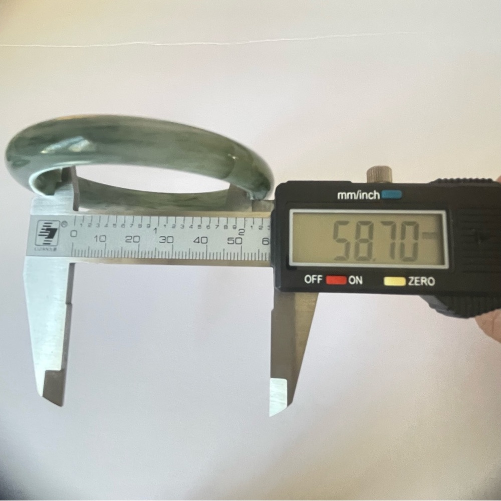 Authentic Natural Jade Bangle - Picture 3 of 3